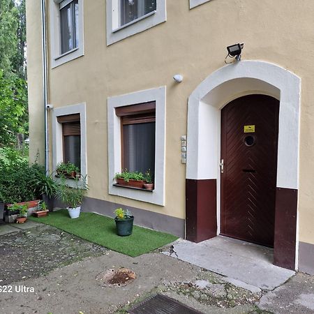 Matyas Apartman Tata Εξωτερικό φωτογραφία