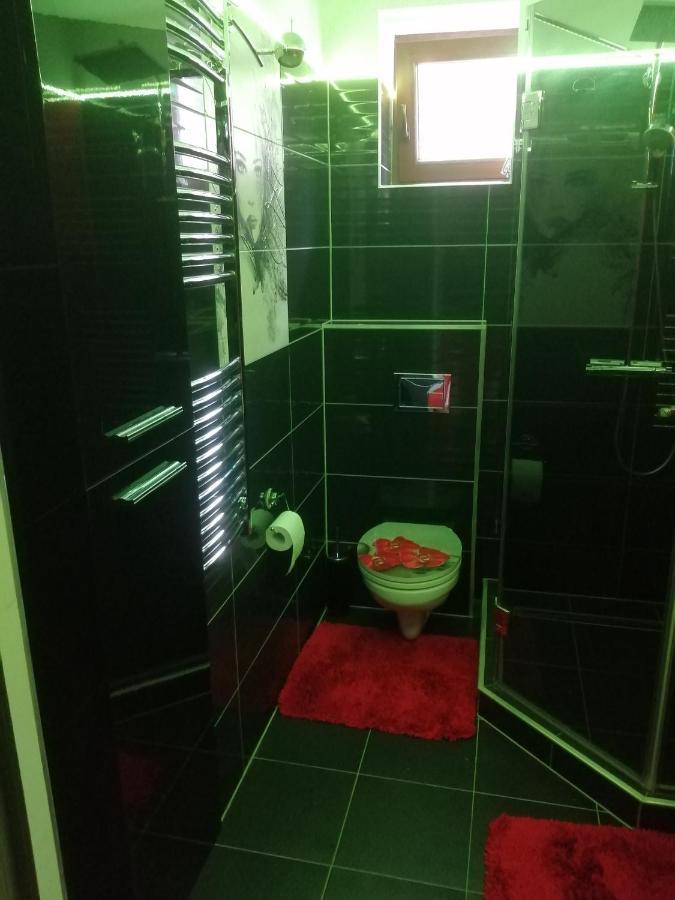 Matyas Apartman Tata Εξωτερικό φωτογραφία