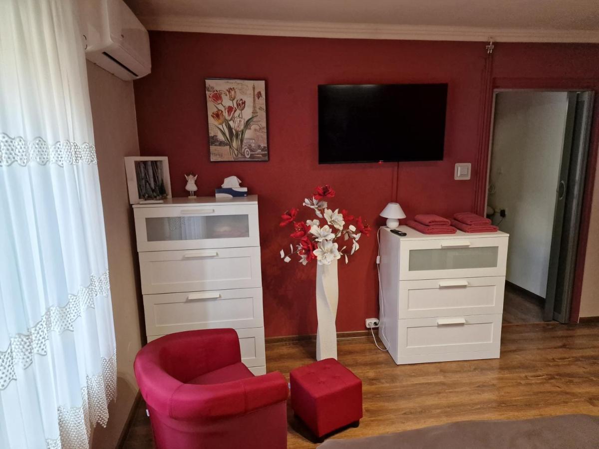 Matyas Apartman Tata Εξωτερικό φωτογραφία